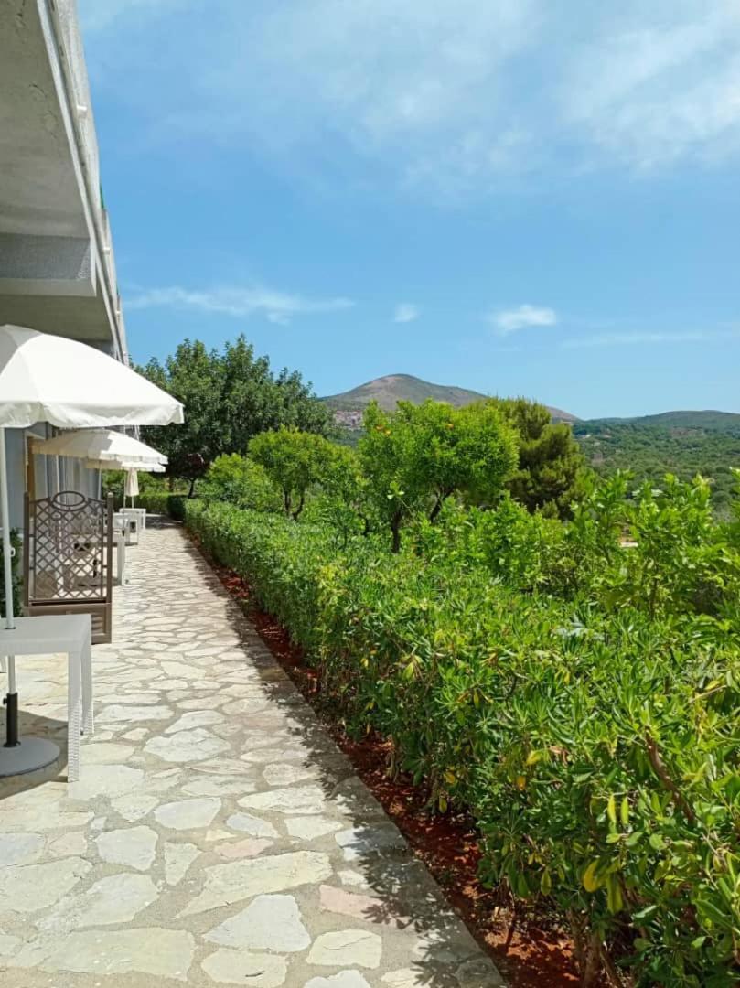 Residence Belvedere マリーナ・ディ・カメロータ エクステリア 写真